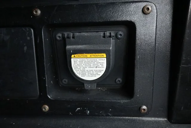 Used 2015 White Toyota Base image 10