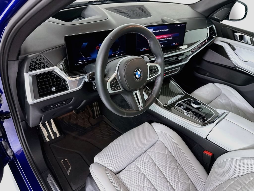 Used 2025 Blue Metallic BMW M60i image 9