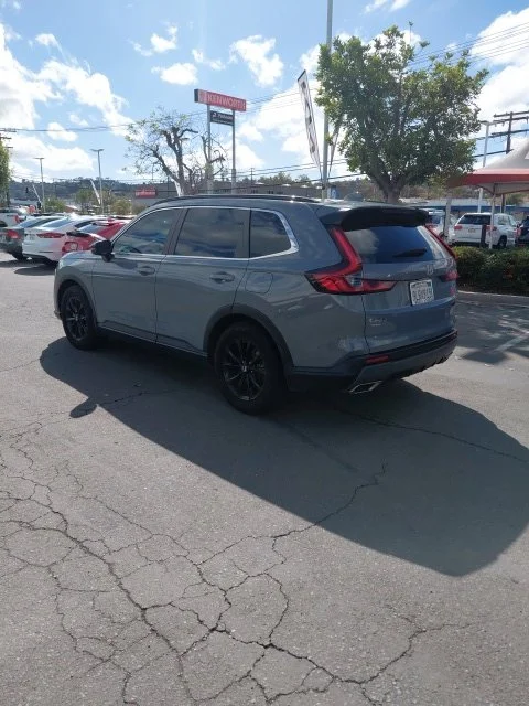 Used 2024  Honda Sport image 3
