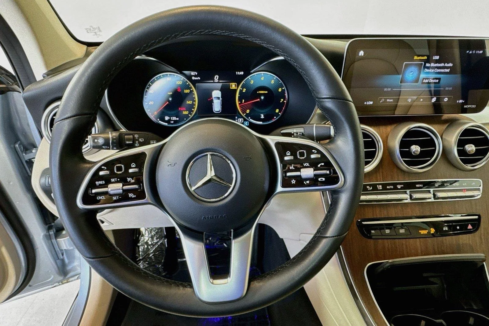 Used 2022 Cirrus Silver Metallic Mercedes-Benz GLC 300 image 11