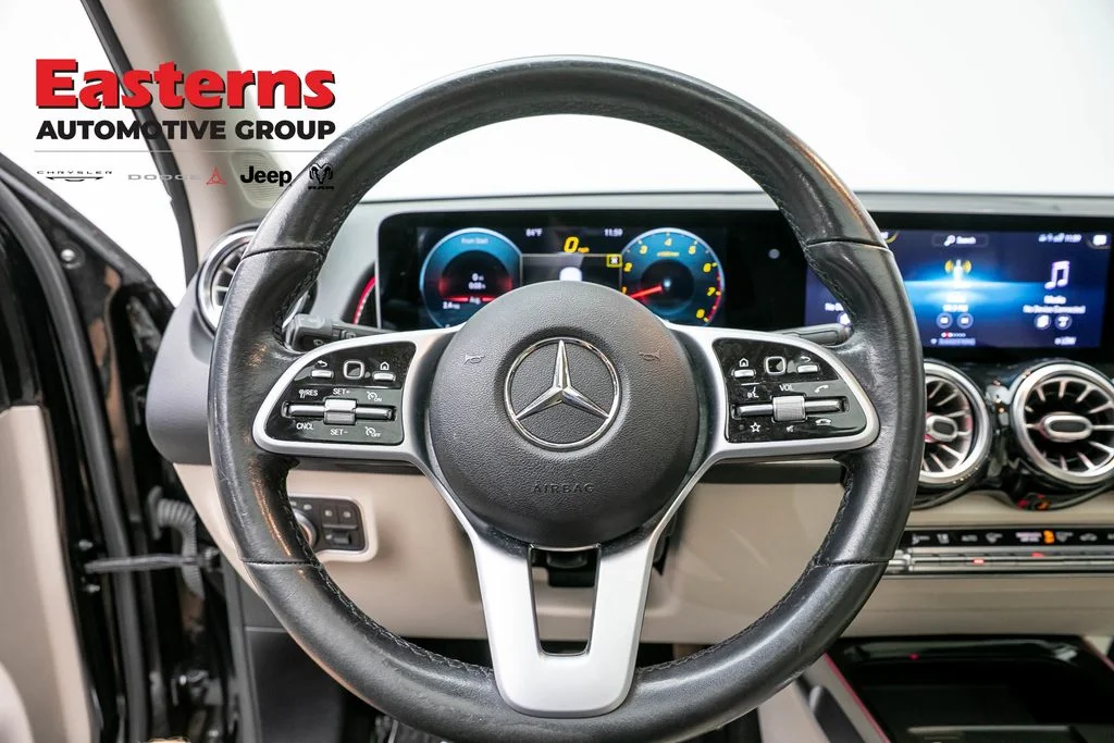 Used 2021 Black Mercedes-Benz GLB 250 image 11