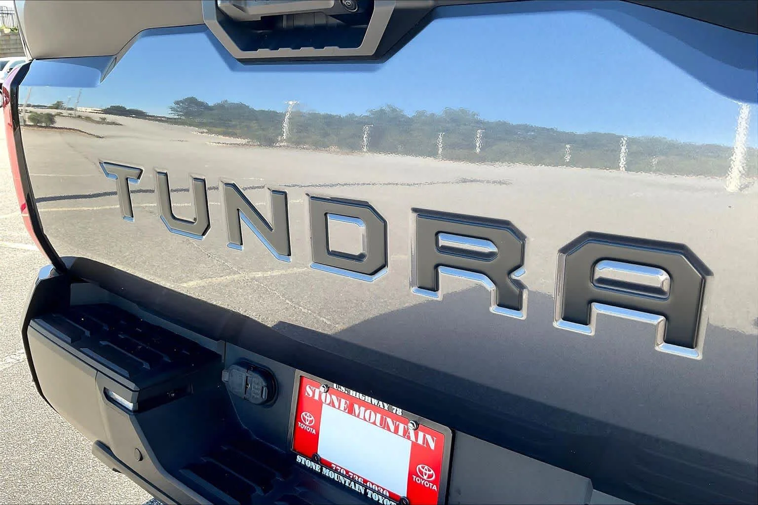 Used 2022 Magnetic Gray Metallic Toyota SR5 image 30