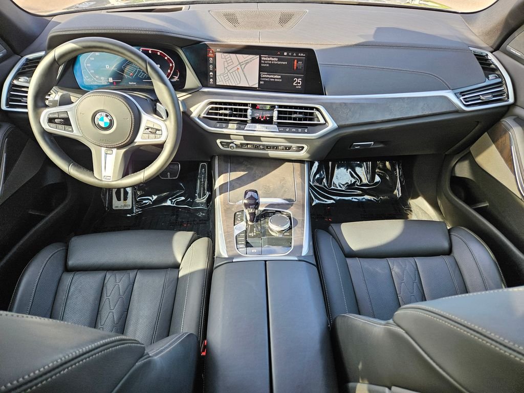 Used 2022 Dravit Grey Metallic BMW M50i image 26