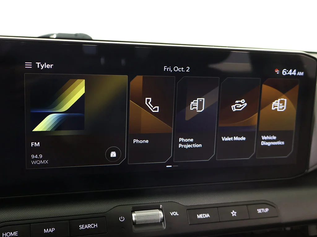 Used 2025 Black Kia LXS image 40