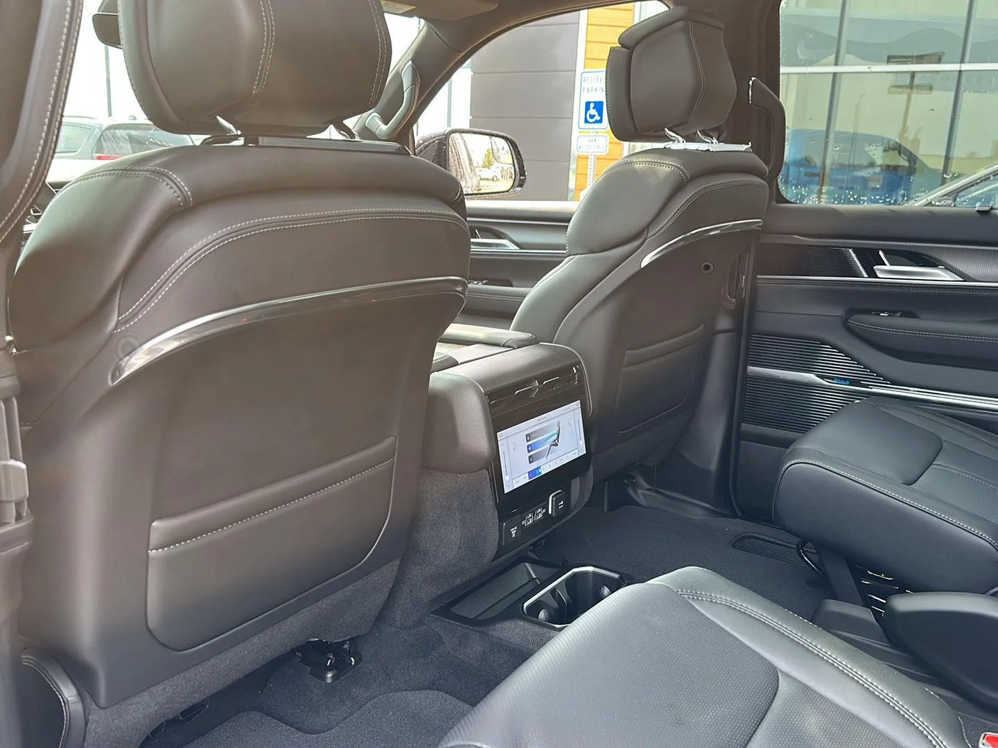 New 2026 High Gloss Black Jeep Summit Obsidian image 34