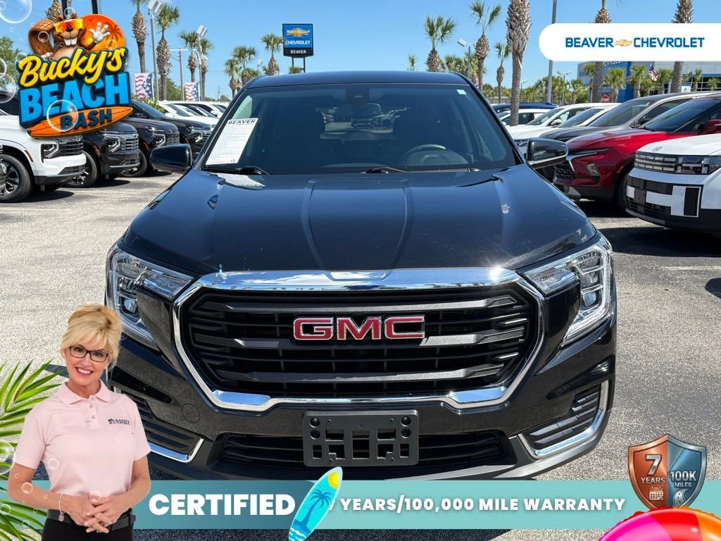 Used 2024 Ebony Twilight Metallic GMC SLE image 3