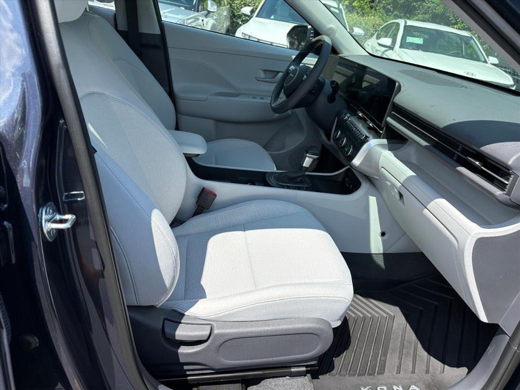 2026 Hyundai Kona SE - Photo 12