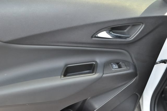 Used 2024 Summit White Chevrolet LT image 19