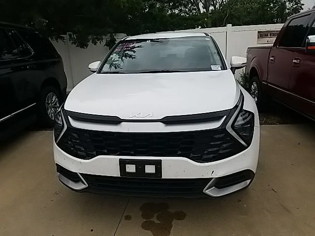 Used 2025 White Kia EX image 6