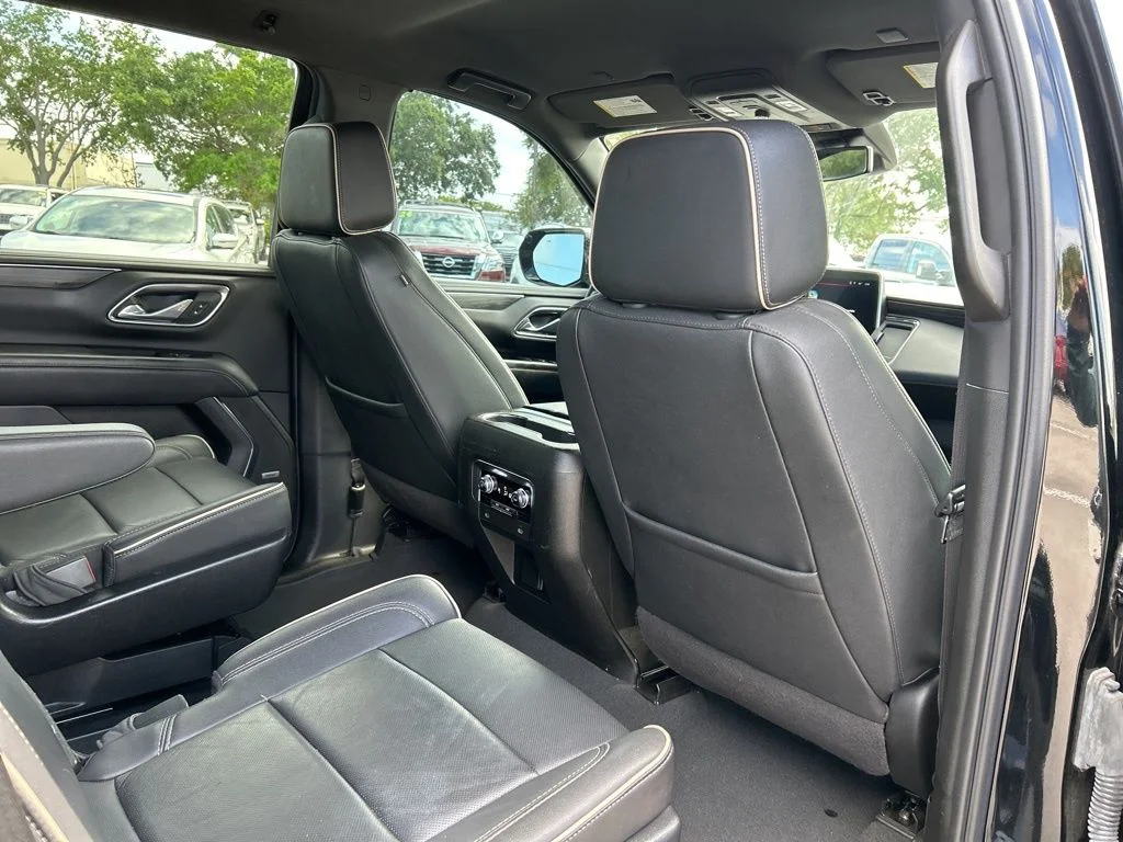 Used 2023 Onyx Black GMC SLT image 48