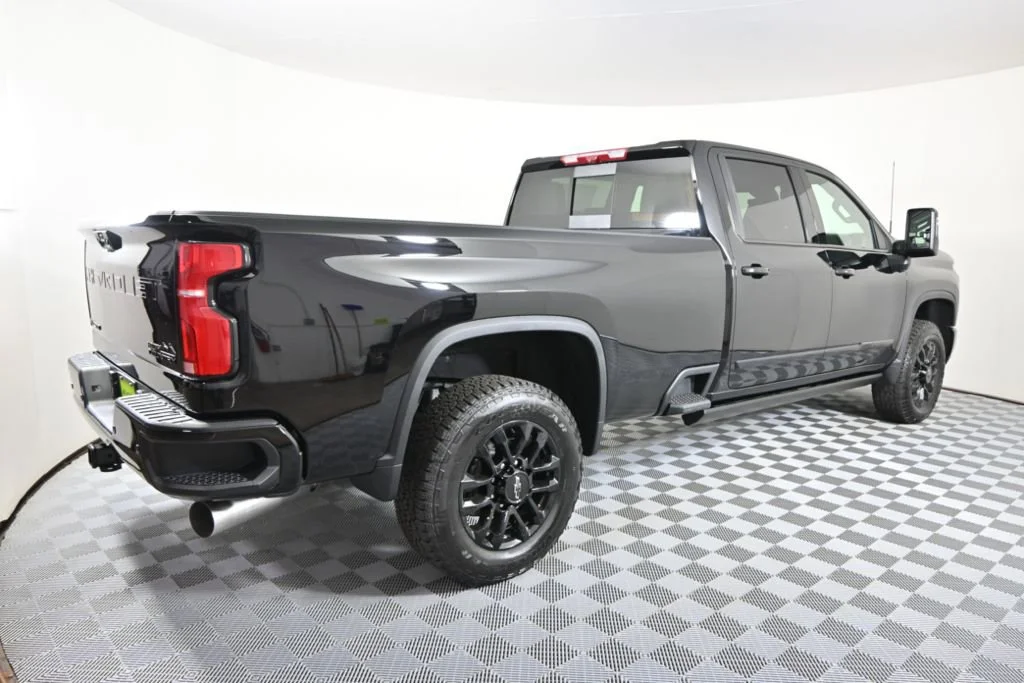 2026 Chevrolet Silverado 2500 HD High Country - Photo 7