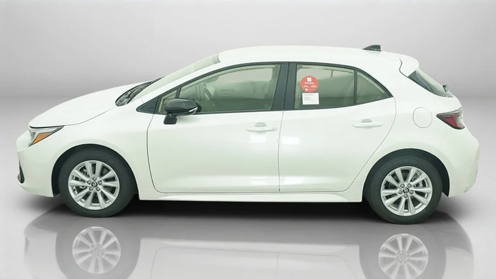 New 2027 Wind Chill Pearl Toyota SE image 2