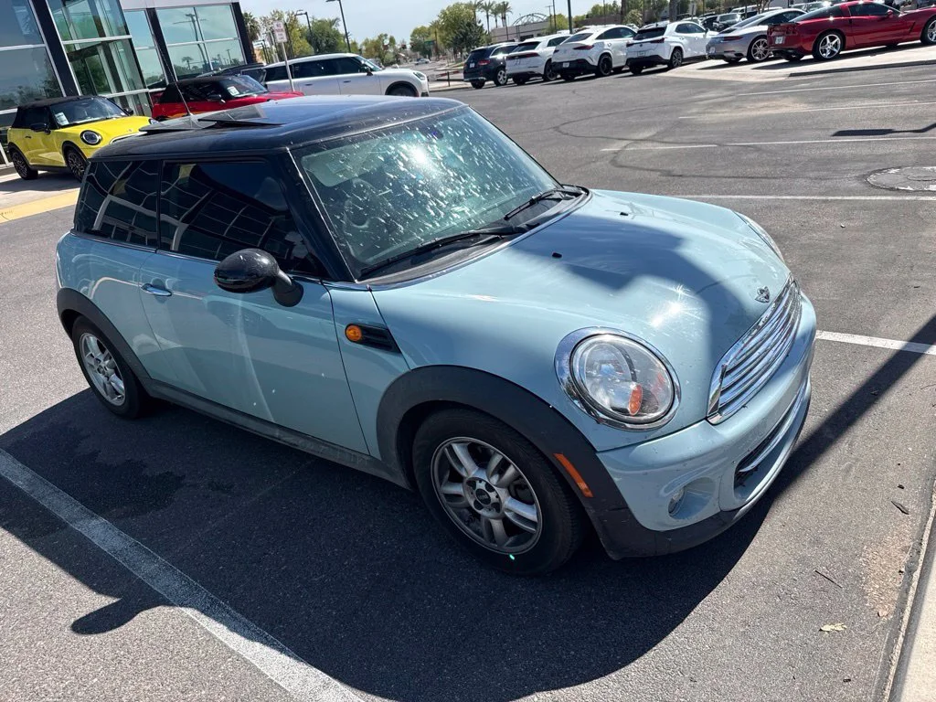 Used 2013 Blue MINI Base image 3
