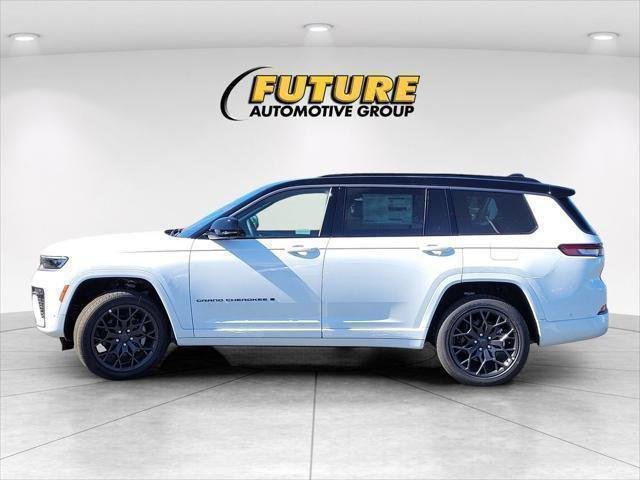 New 2026 Bright White Clear-Coat Exterior Paint Jeep Summit image 7