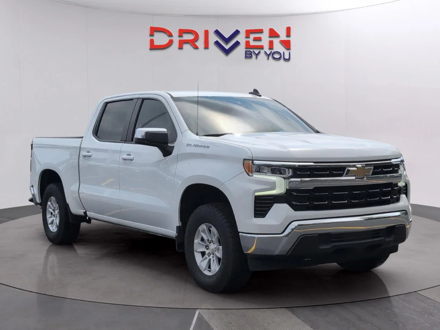 Used 2022 Summit White Chevrolet LT image 8