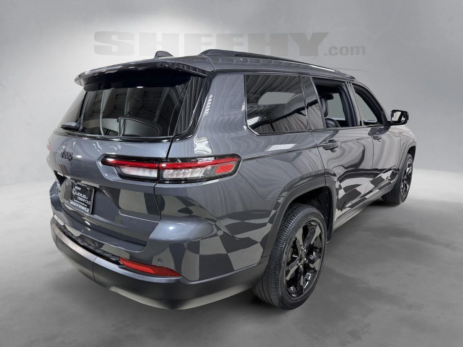 Used 2023 Baltic Gray Metallic Clearcoat Jeep Altitude image 14