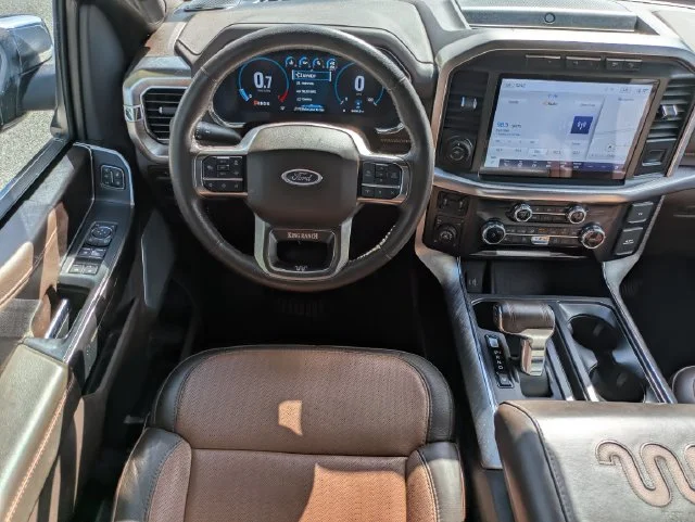Used 2022 Antimatter Blue Metallic Ford King Ranch image 11