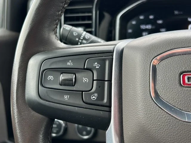 Used 2022 Summit White GMC SLE image 36