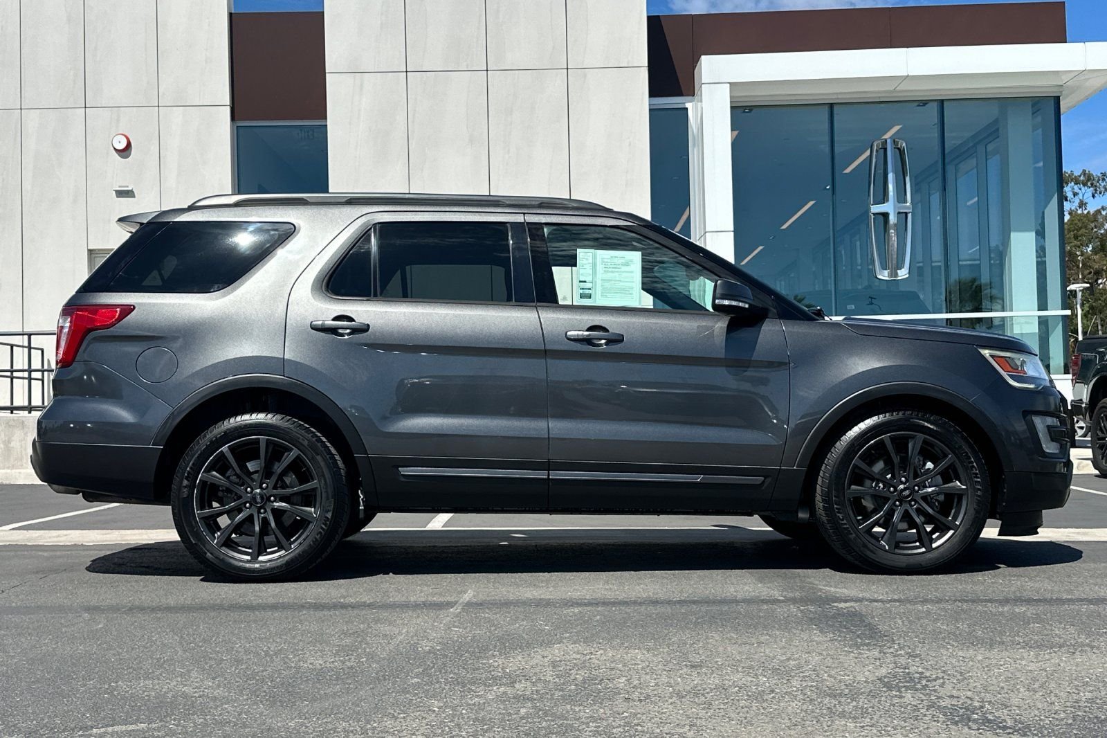 Used 2017 Ford Explorer XLT with VIN 1FM5K7D81HGE24505 for sale in La Mesa, CA