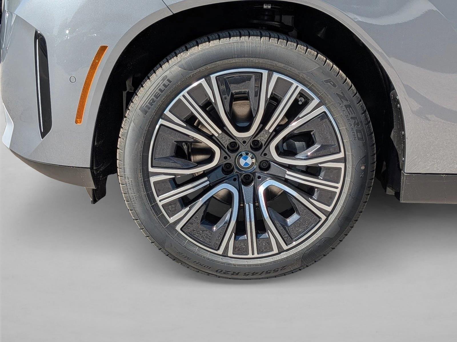 Used 2026 Skyscraper Grey Metallic BMW 30 xDrive image 10