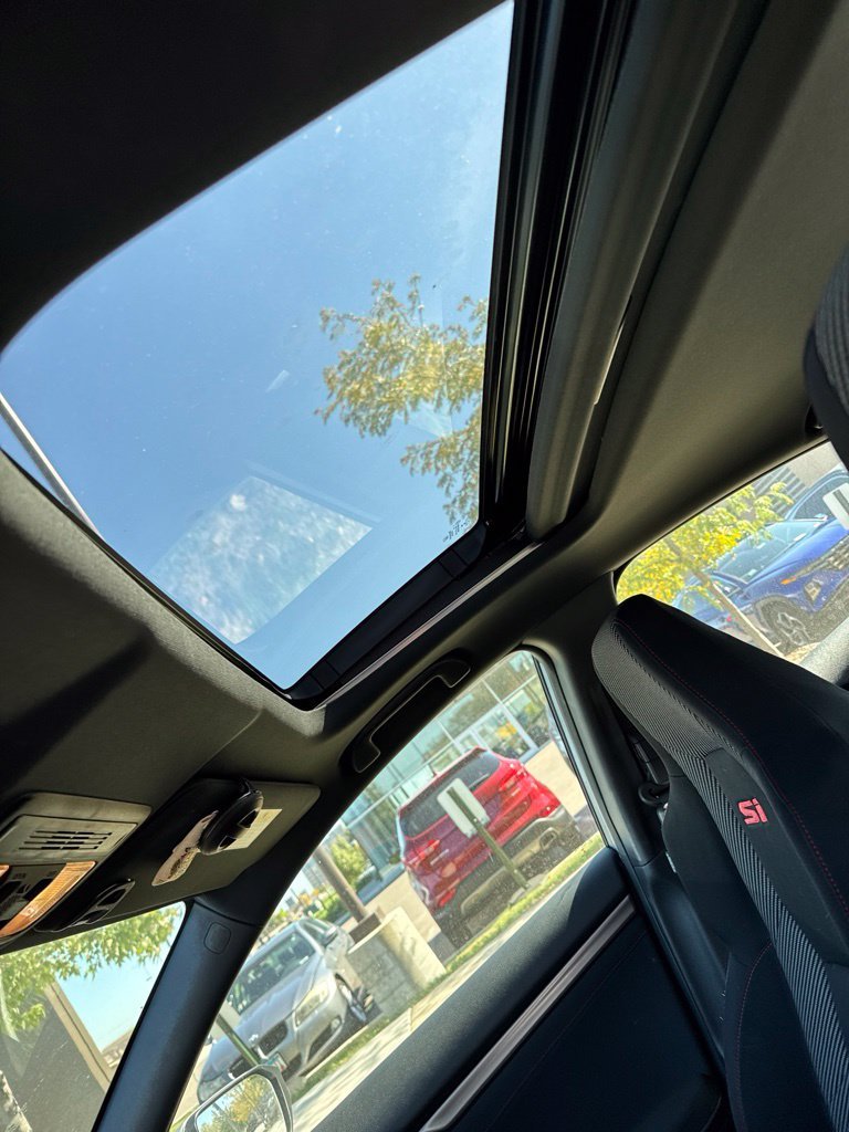 Used 2019  Honda Si image 10