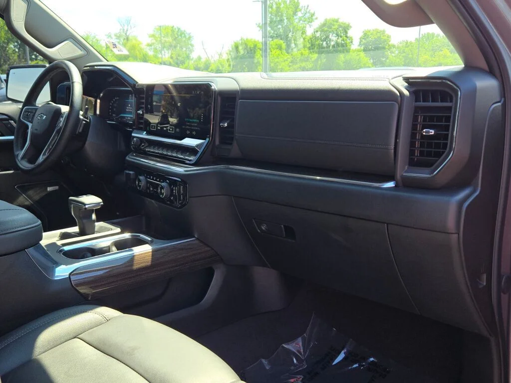 Used 2024 Gray Chevrolet RST image 7