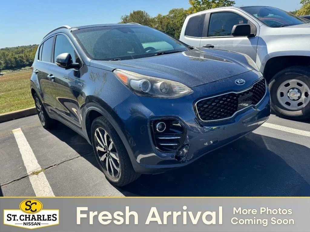 Used 2017 Blue Kia EX image 1