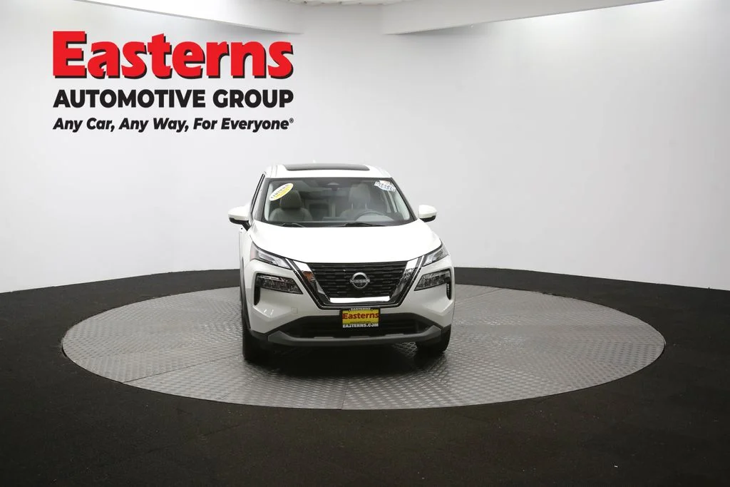 Used 2022 White Nissan SV image 53