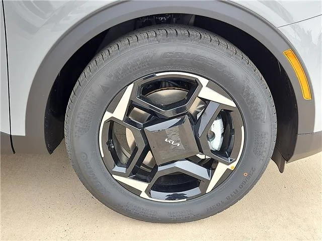 New 2026 Wolf Gray KIA EX Front-Wheel Drive image 5