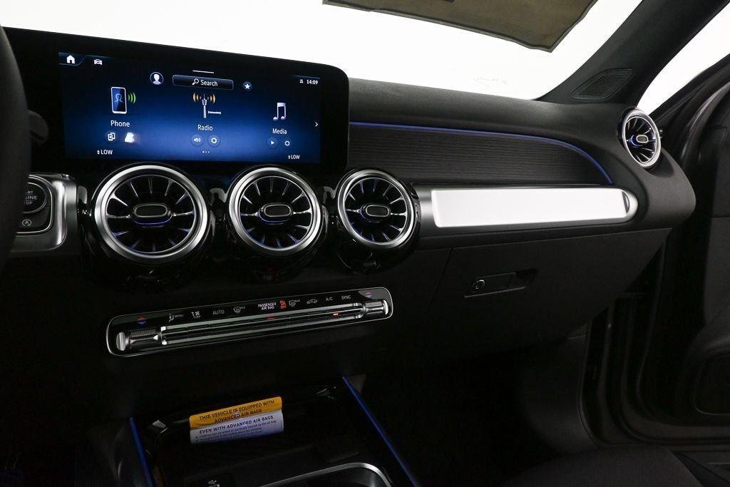 New 2026 Mountain Grey Metallic Mercedes-Benz GLB 250 image 14