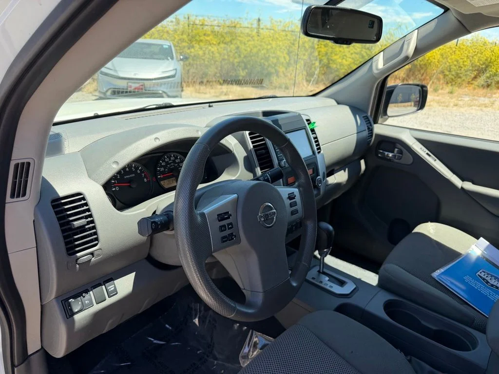 Used 2021 White Nissan SV image 6