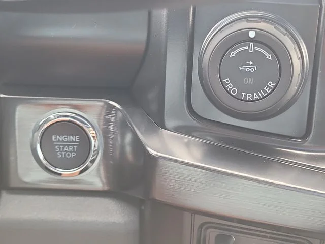 New 2026 Avalanche Ford Lariat image 31