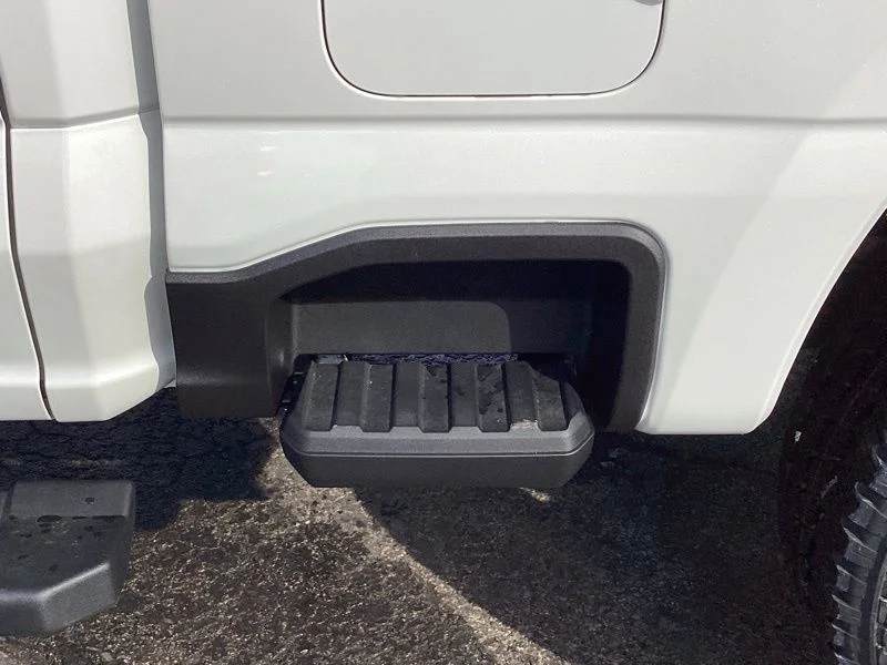 New 2026 Star White Metallic Tri-Coat Ford F-350® Lariat® image 7