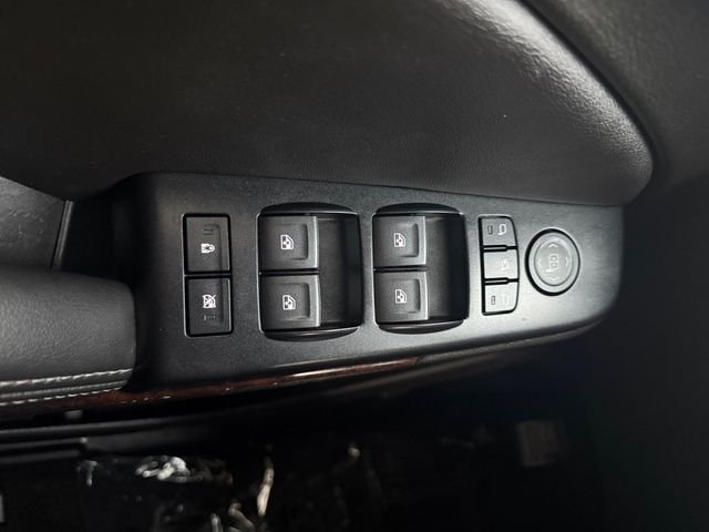 Used 2020 Satin Steel Metallic GMC SLT image 12
