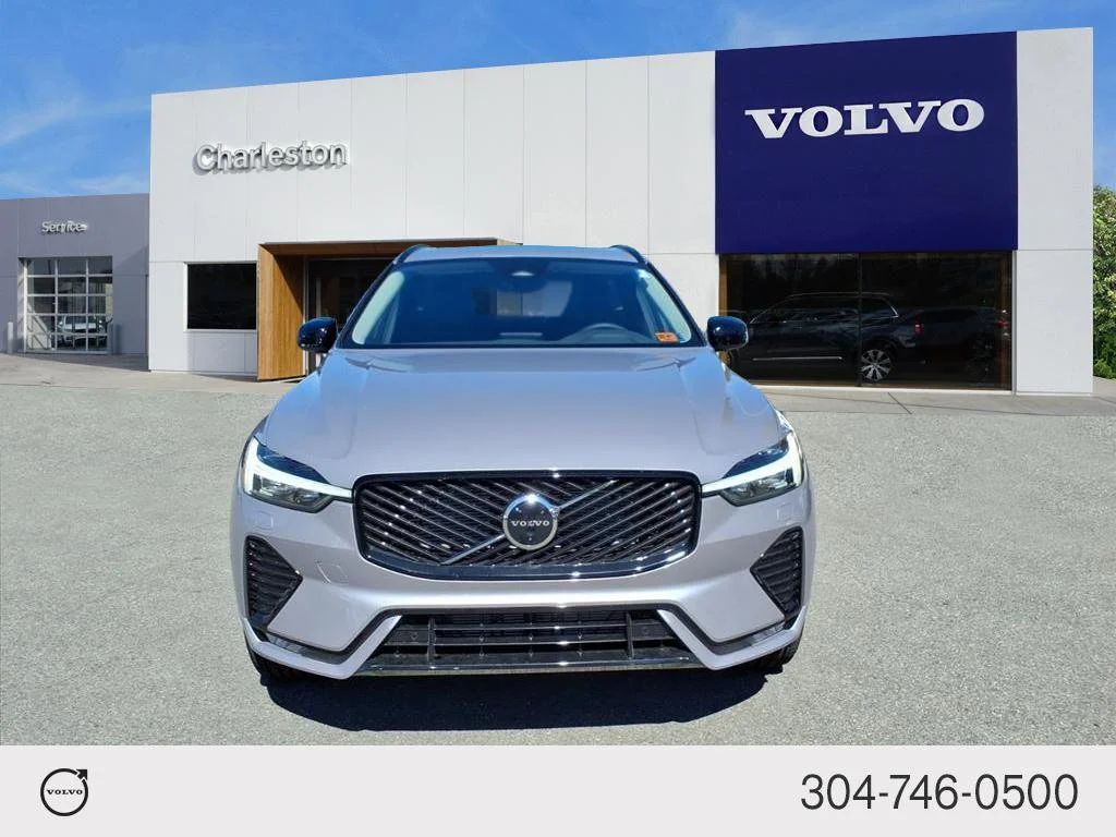 2026 Volvo XC60 Plus - Photo 8