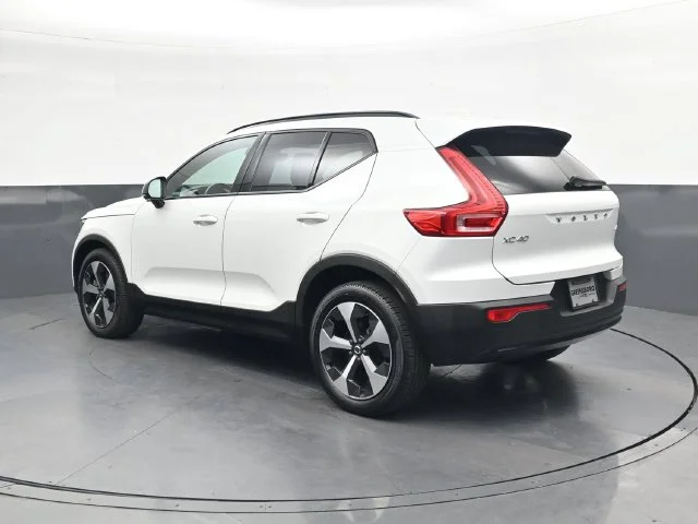 Used 2023 Crystal White Metallic Volvo Ultimate image 6