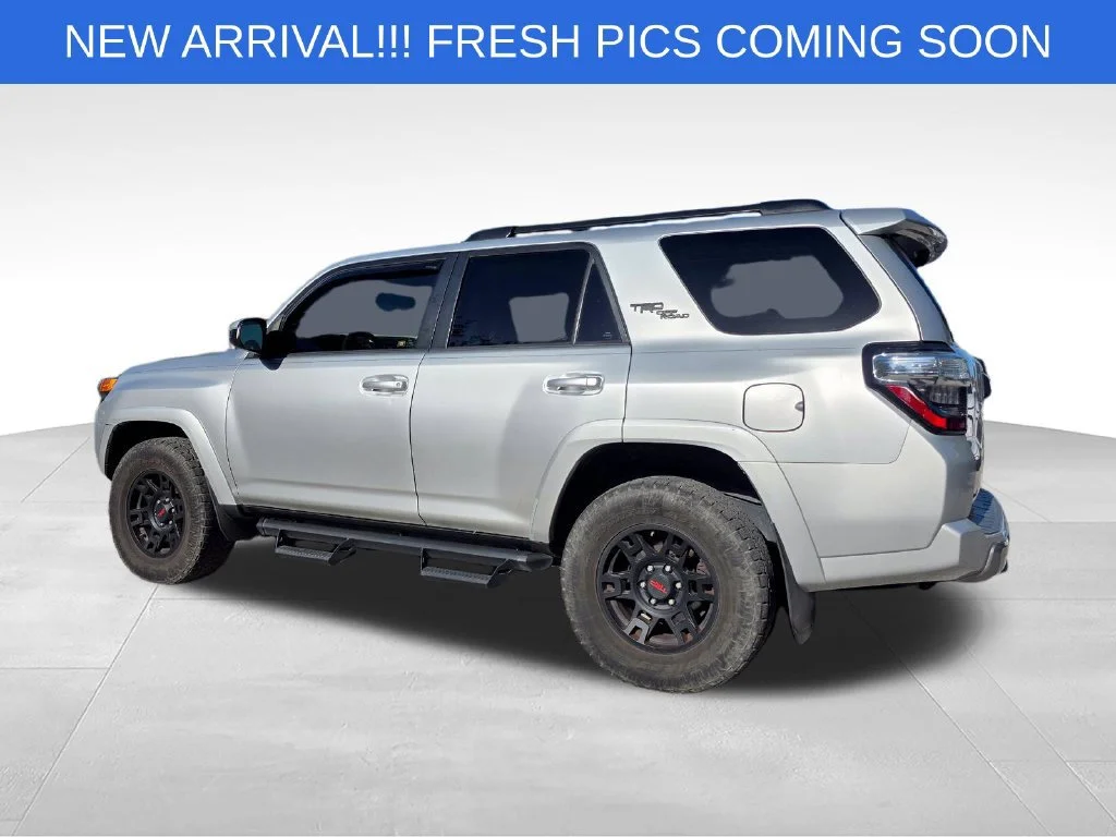 Used 2019  Toyota SR5 image 15
