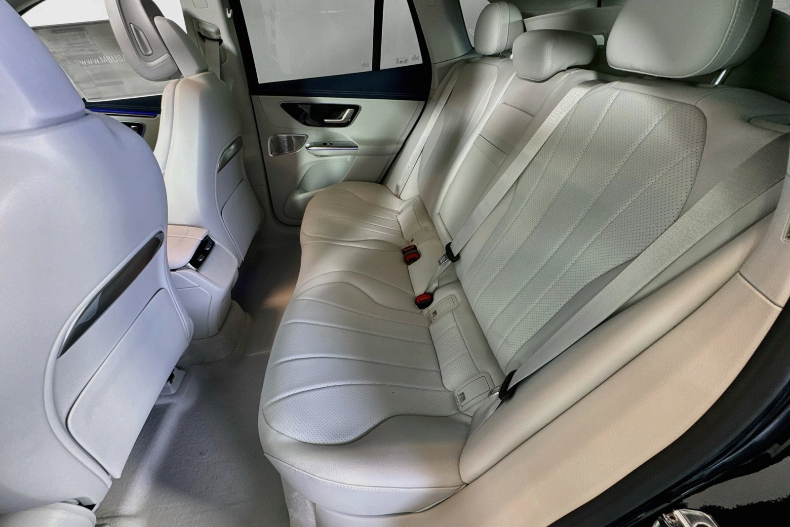 New 2026 Black Mercedes-Benz EQE 320+ image 22