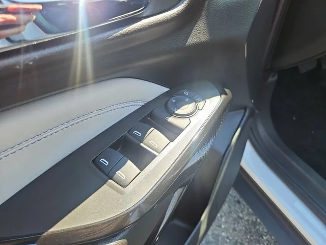 Used 2024 Summit White Chevrolet LT image 12