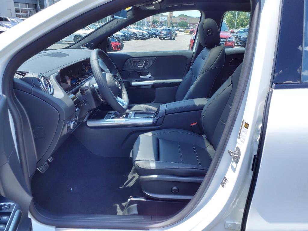 New 2025 Polar White Mercedes-Benz AMG® GLA 35 4MATIC® SUV image 29