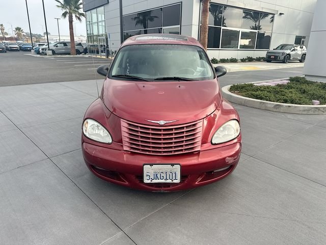 Used 2004 Red Chrysler Limited image 9