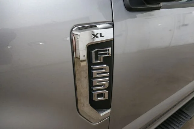 Used 2021 Silver Ford XL image 7