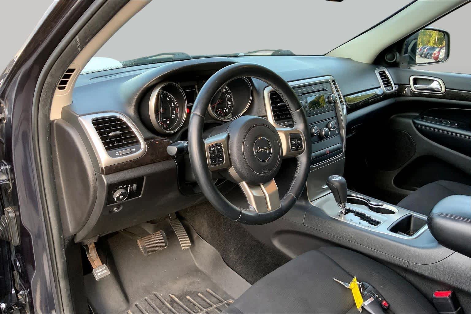 Used 2012 Maximum Steel Metallic Jeep Laredo image 14