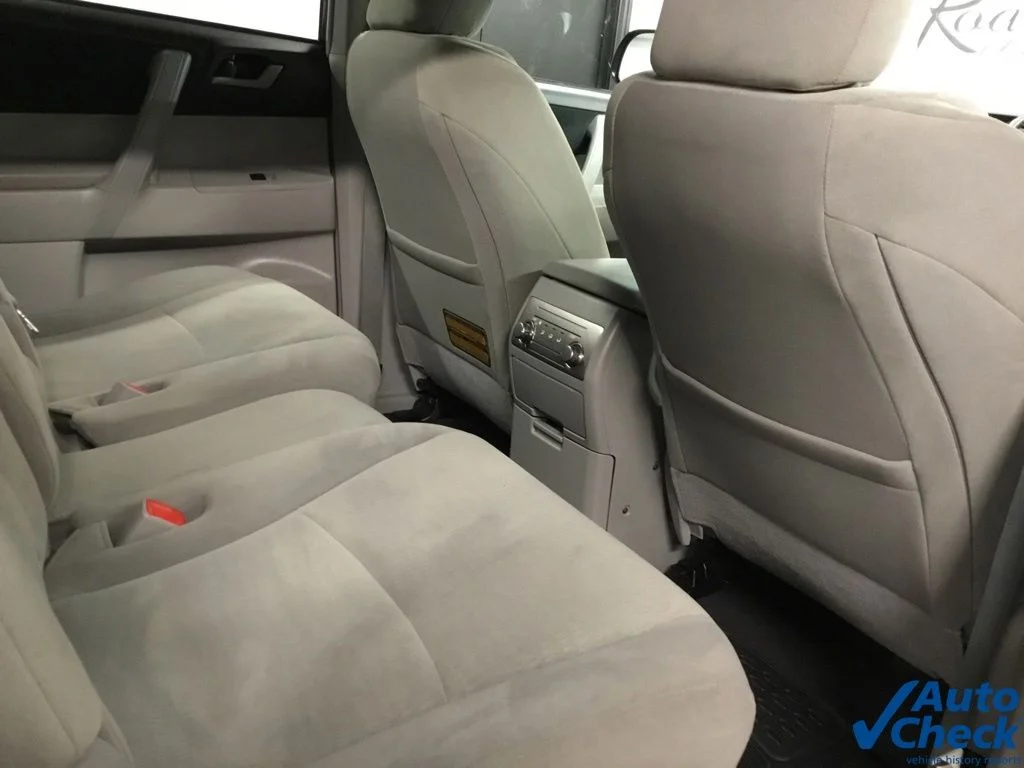 Used 2013 Black Toyota Base Plus V6 image 32