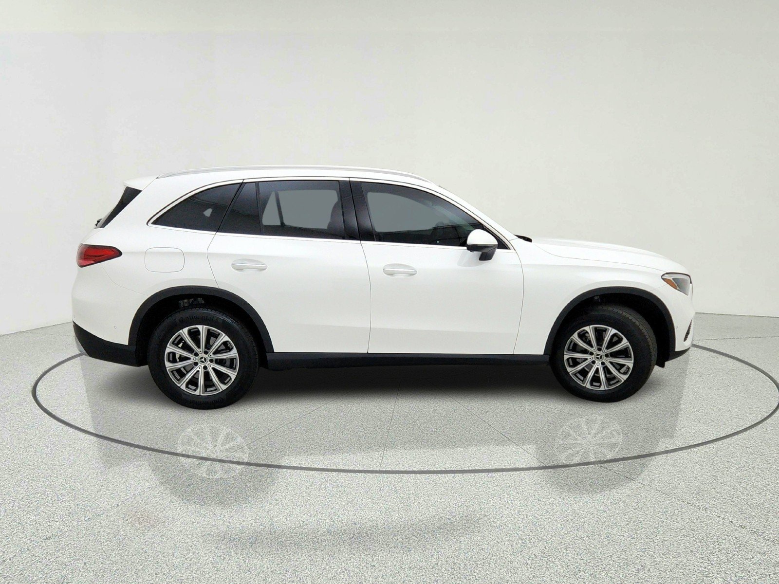 Certified Used 2024 Polar White Mercedes-Benz GLC 300 image 7