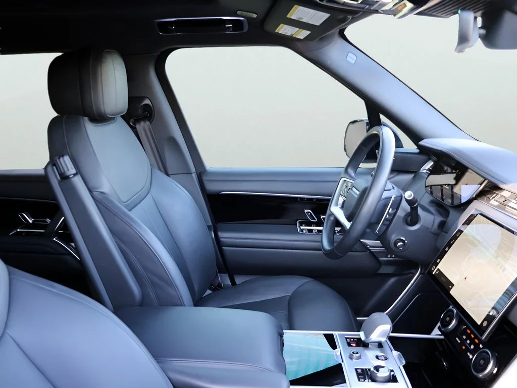 2023 Land Rover Range Rover SE - Photo 8