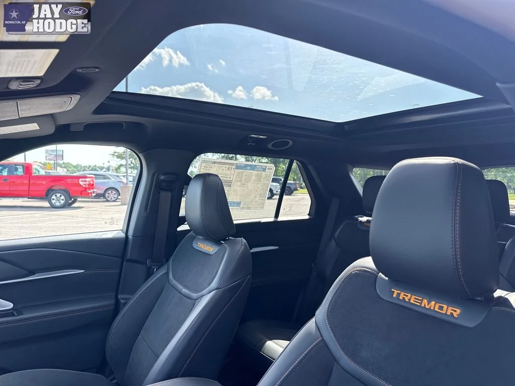 New 2026 Marsh Gray Ford Tremor® image 28