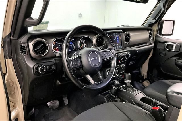 Used 2022 Limited Edition Gobi Clearcoat Jeep Willys image 17