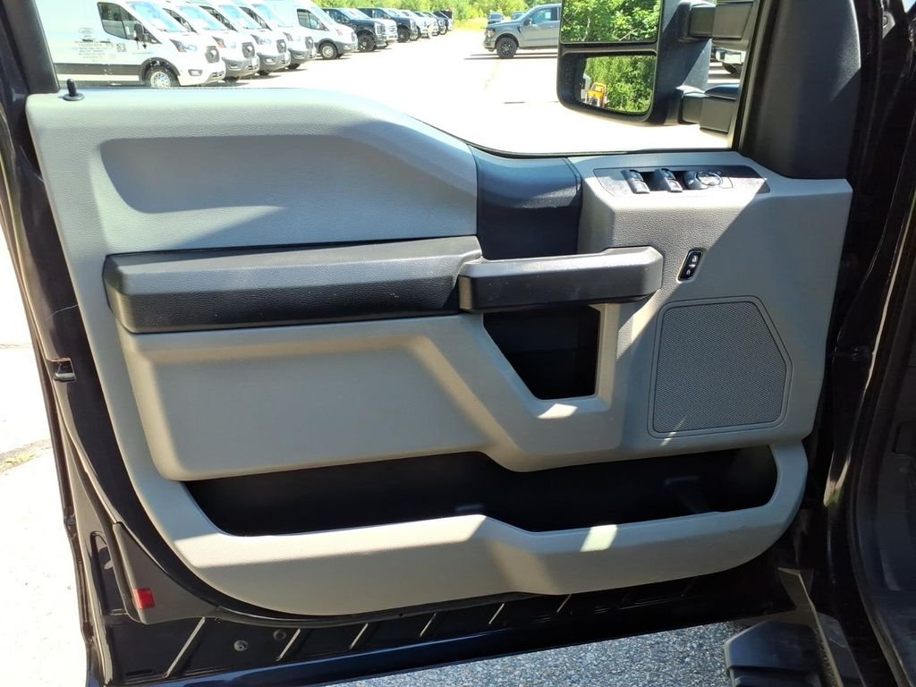 Certified Used 2022 Blue Metallic Ford XL image 20