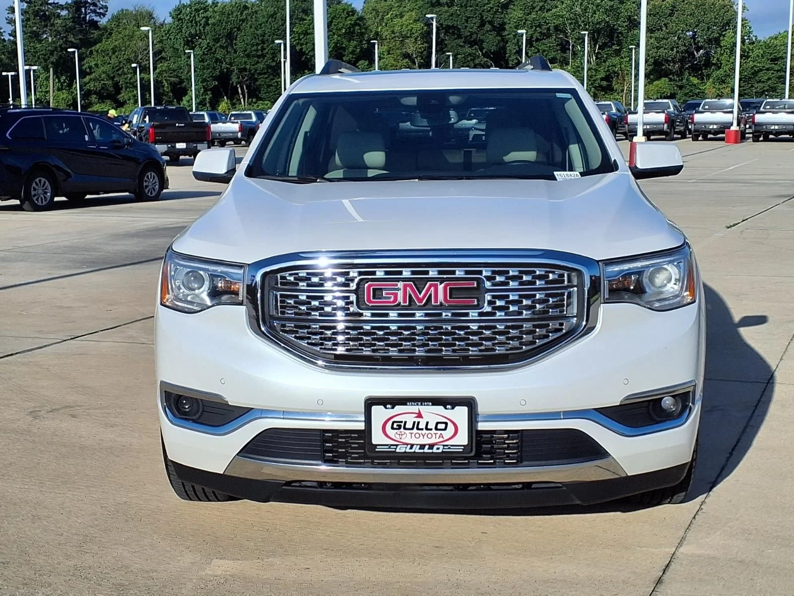Used 2017 White GMC Denali image 4